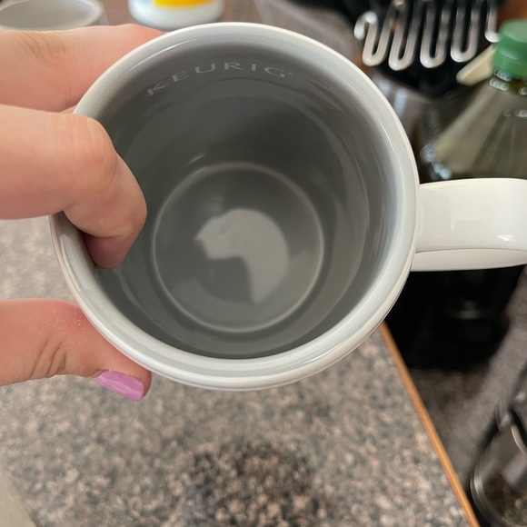 Like new Keurig white and gray coffee mug - Picture 4 of 5